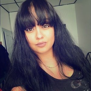 Meet your Posher, Deborah